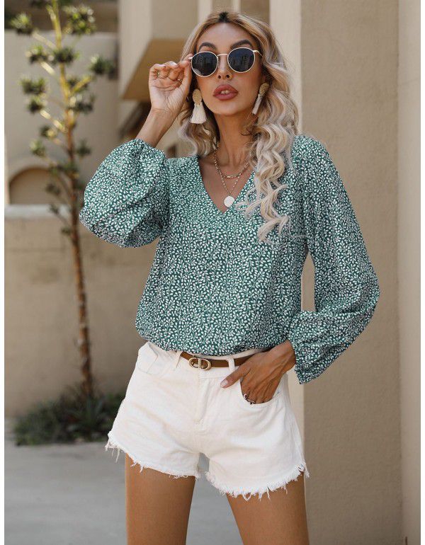 Summer European and American Women's European Station Small Fragmented Flower V-Neck 9/4 Sleeve Top T-shirt