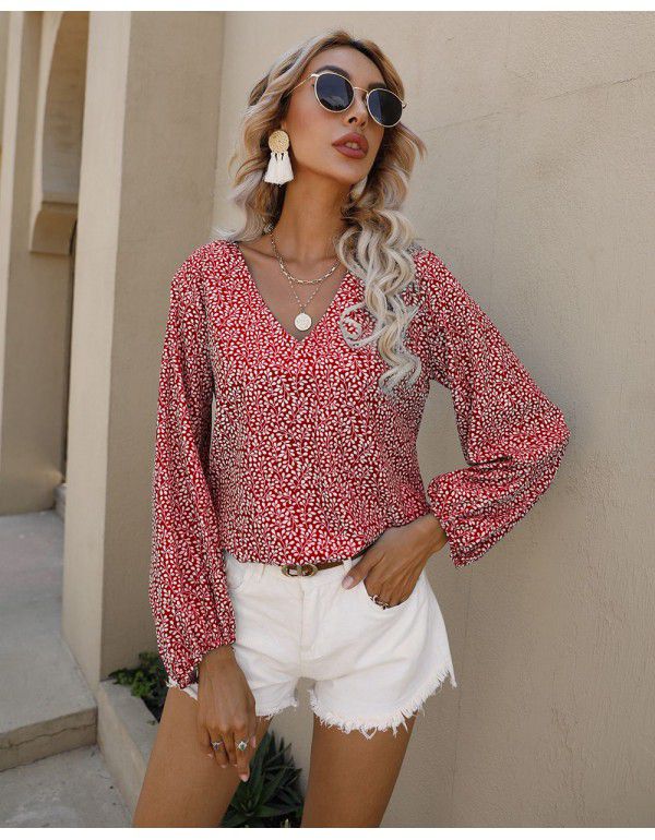 Summer European and American Women's European Station Small Fragmented Flower V-Neck 9/4 Sleeve Top T-shirt