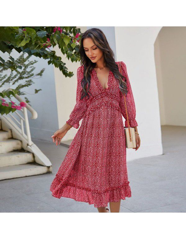 Popular V-neck simple printed dress in our store in spring and summer