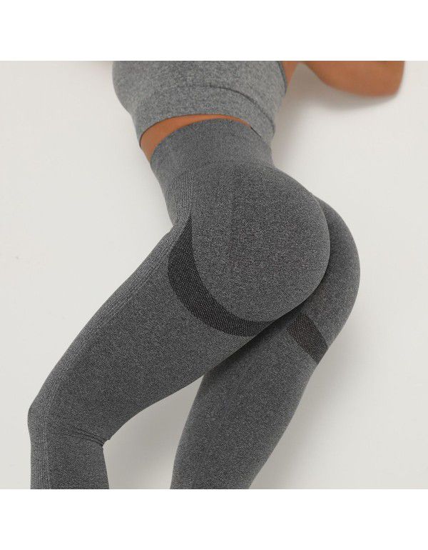Seamless yoga suit in Europe and the United States Hip up Moisture wicking Yoga Pants Sports Fitness Pants Sexy Hip Show Leggings