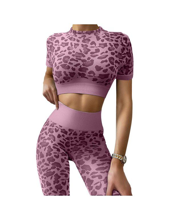 Fashion leopard print short sleeve suit yoga fitness suit women's European and American women's sports hip lifting pants yoga suit